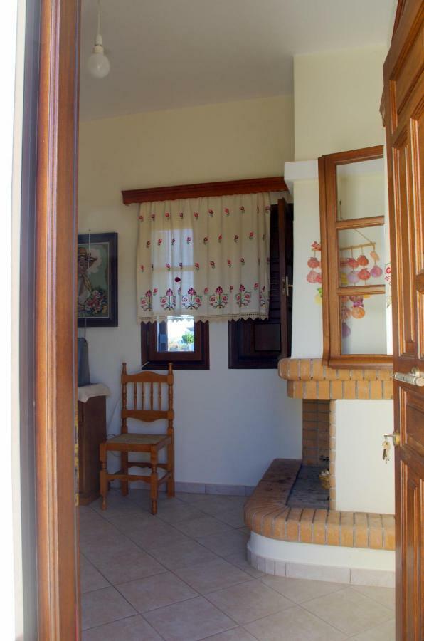 Limnes Home Moutsoúna エクステリア 写真